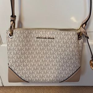Michael Kors crossbody